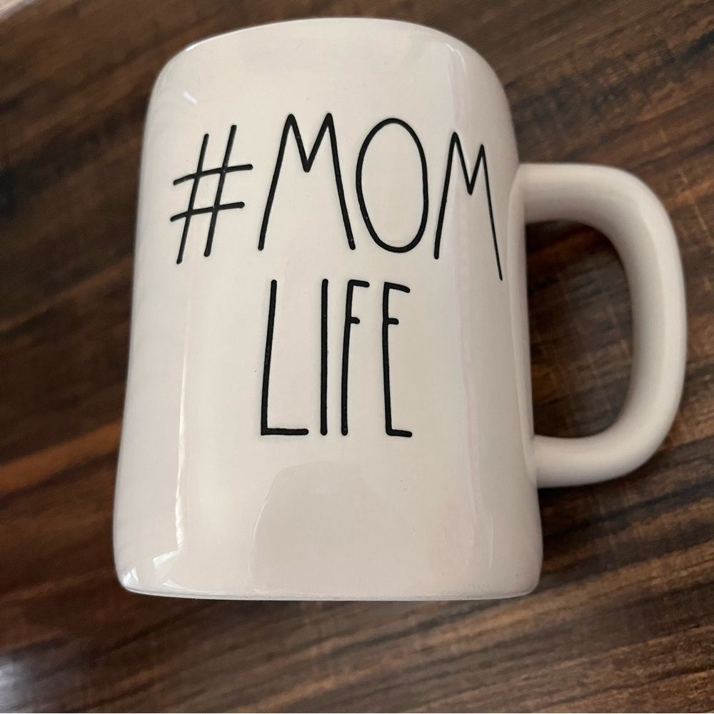 Rae Dunn Artisan Collection by Magenta #MOM LIFE White with Black Ceramic Mug